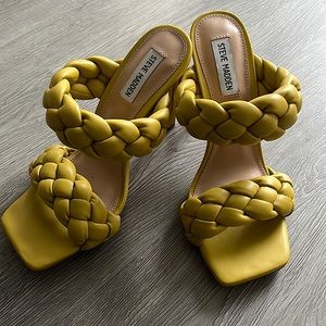 Steve Madden “Kenley Citron” heels